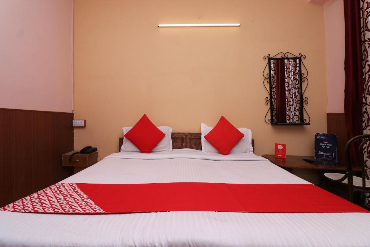 Oyo 8379 Hotel Kamal Lucknow Ngoại thất bức ảnh